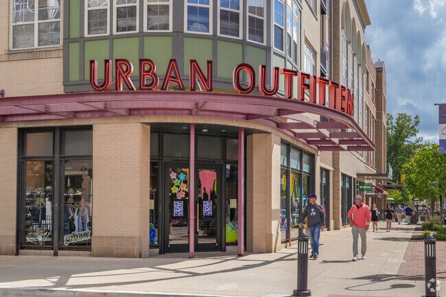 Shopping is easy in Kennedy Park with an Urban Outfitters nearby.
