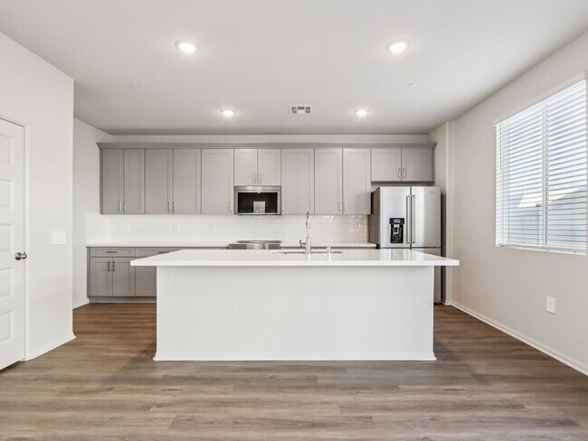 2046 Meyer Ln, Redlands, CA 92374 - photo 7