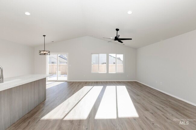 9053 W Violet St, Nampa, ID 83687 - photo 6