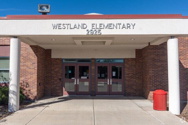 Westland Elementary School provides education to younger students in the neighborhood of 
West Jordan.