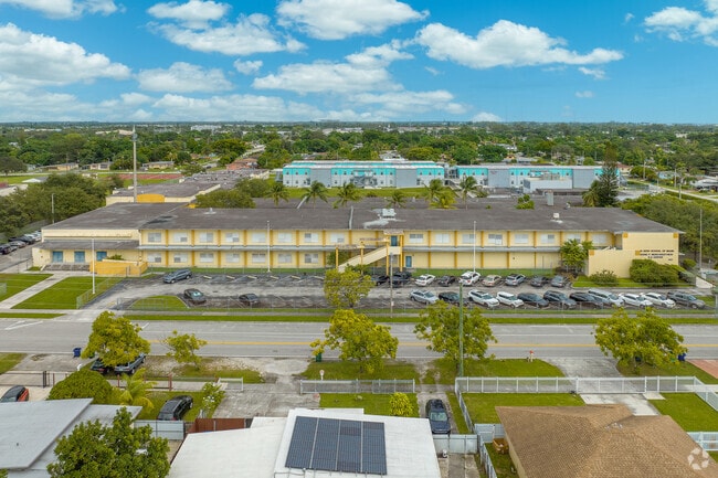 The Seed School Of Miami is conveniently located in Westview, Miami.