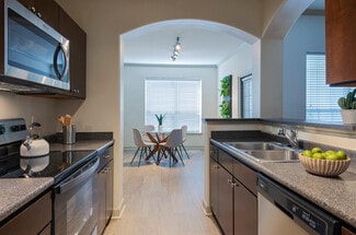 400 Foxborough Blvd, Foxborough, MA 02035