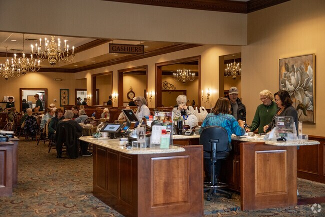 Discover the heart of flavor and a little taste of home at Hartville Kitchen, only a few minutes from Uniontown.