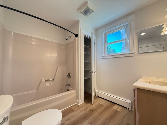 208 Main St unit 210, Somersworth, NH 03878 - photo 4