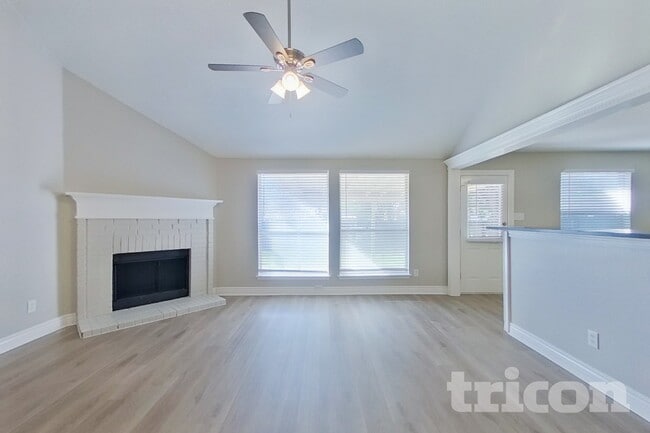 3454 Charing Cross Rd, Midlothian, TX 76065 - photo 3