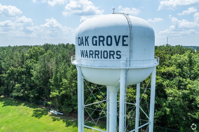 The town of Oak Grove proudly supports the Warriors, its local sports team.