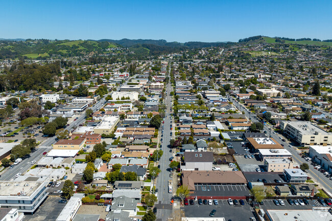 About Old San Leandro Schools Demographics Things to Do Homes