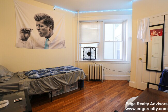 66 Egmont St unit 3, Brookline, MA 02446 - photo 6