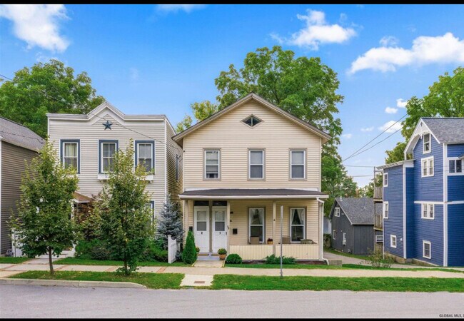 78 Catherine St unit 2, Saratoga Springs, NY 12866 - photo 5