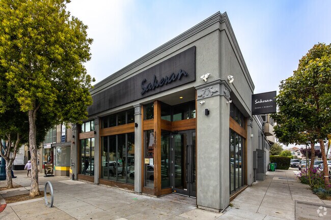 Ocean Ave. offers more dining options to Westwood Highlands residents.