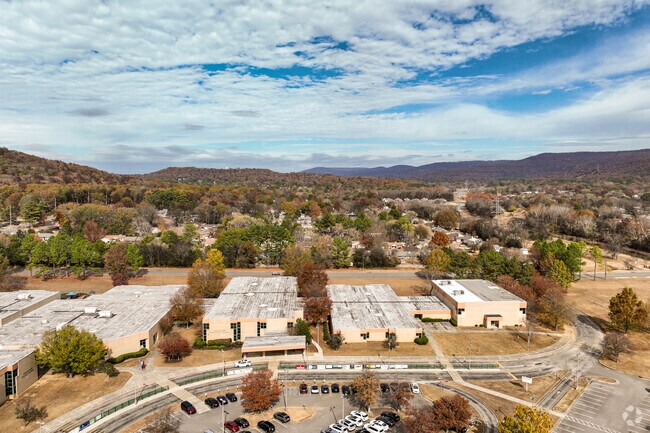 Challenger Elementary School scored an overall grade of B+ on Niche.