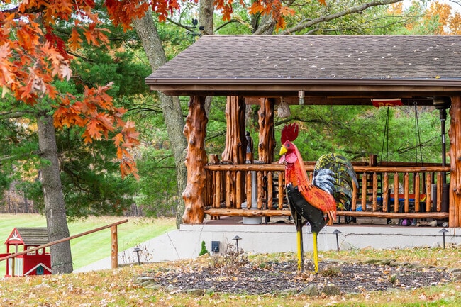Eclectic country-style motif can be found throughout the Kearney neighborhood.