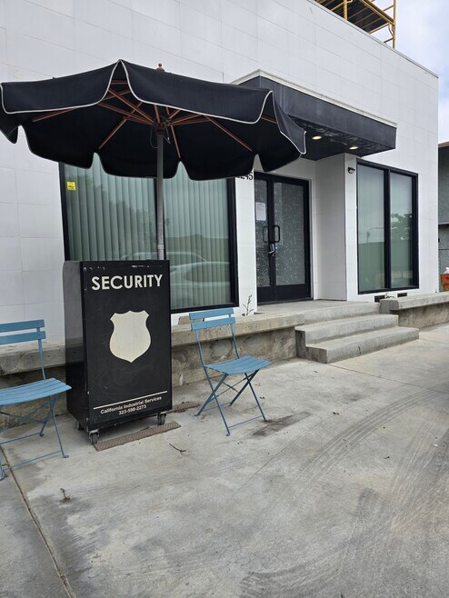 1245 Crenshaw Blvd unit 1247 1/2, Los Angeles, CA 90019 - photo 1