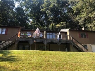 710 Kendale Rd, Red Lion, PA 17356