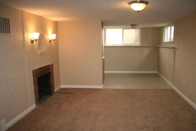 1015 Iowa Ave unit 2, Colorado Springs, CO 80909 - photo 3