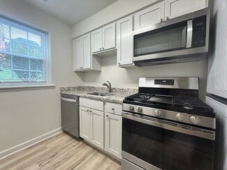 800 Candlelight Dr, Bel Air, MD 21014