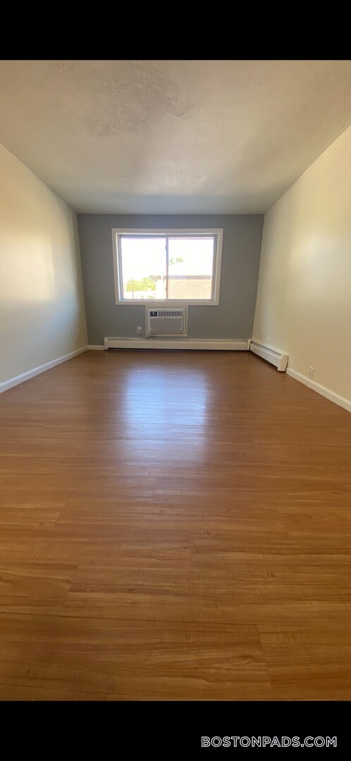 134 Willard St unit 20, Lowell, MA 01850 - photo 6