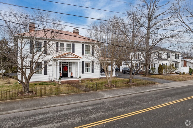 Early 1900s homes can be found closer to downtown Sevierville, which gives the area a charismatic vibe.