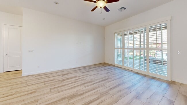 354 Homeward Way, Henderson, NV 89011 - photo 3