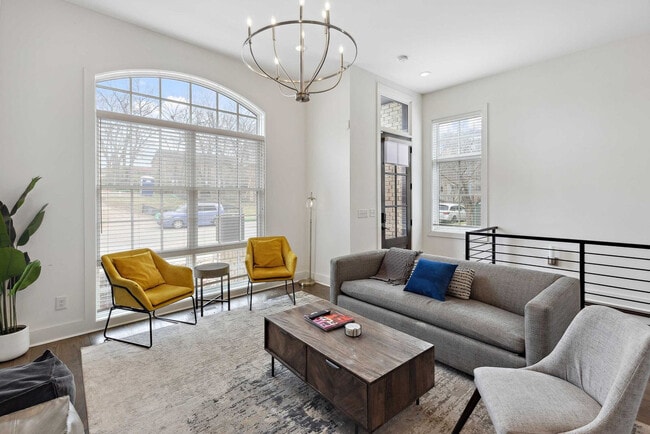 3206 W End Cir unit ID1051656P, Nashville, TN 37203 - photo 2