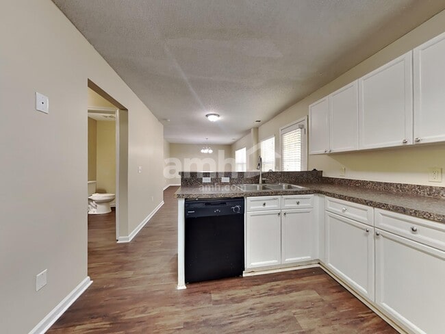 405 White Bluff Ct, Moncks Corner, SC 29461 - photo 4