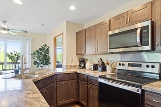 N24W24242 Saddle Brook Dr, Pewaukee, WI 53072