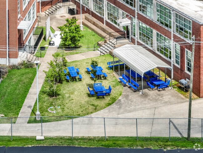 The Courtyard to Isaac Litton Middle School in the Inglewood Nashville neighborhood.