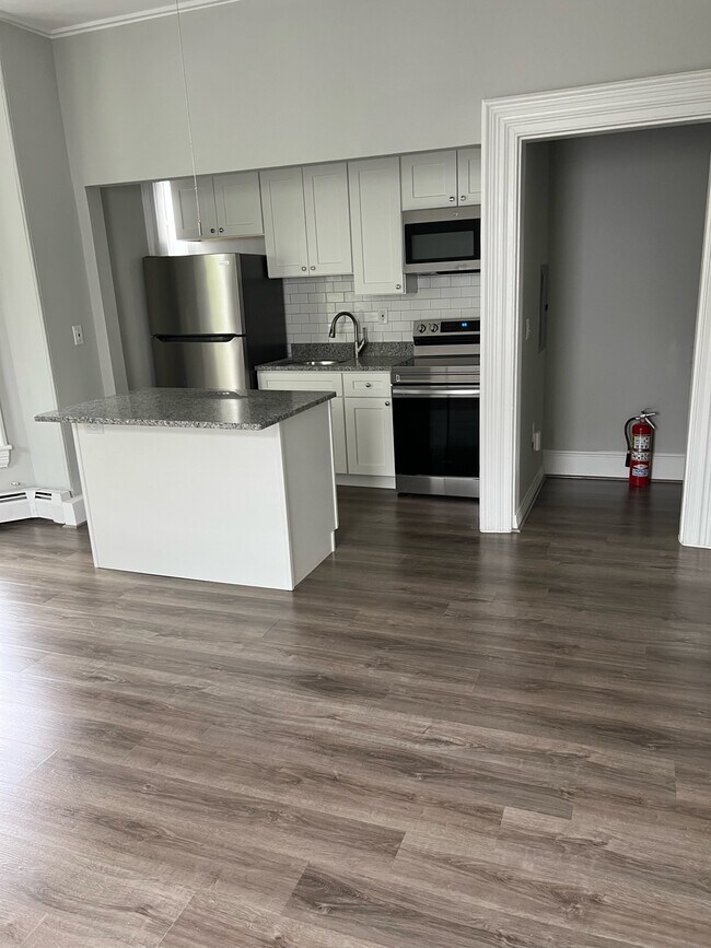 235 Jackson St unit 2, Lawrence, MA 01841 - photo 5