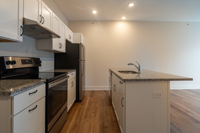 Bradford Station, Grand Rapids, MI 49503 - photo 6