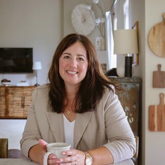 Julie Nelson