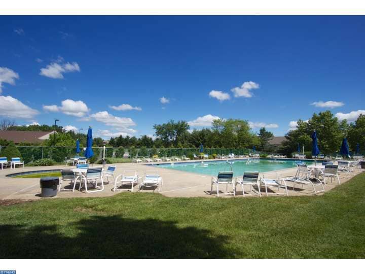 2016 Foxmeadow Dr, Royersford, PA 19468 - photo 1