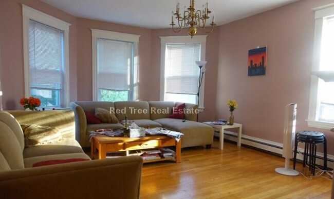 139 Brook St, Brookline, MA 02445 - photo 3