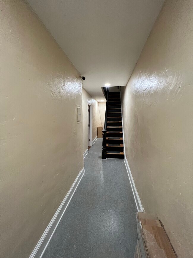 178 1st St unit 2, Newark, NJ 07107 - photo 5