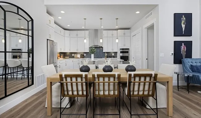 Sonders - Courtyard Collection