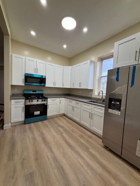 645 N Avers Ave unit 1, Chicago, IL 60624 - photo 2