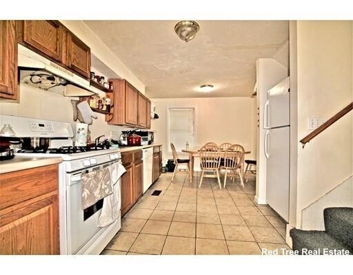 24 Lawn St, Roxbury Crossing, MA 02120 - photo 3