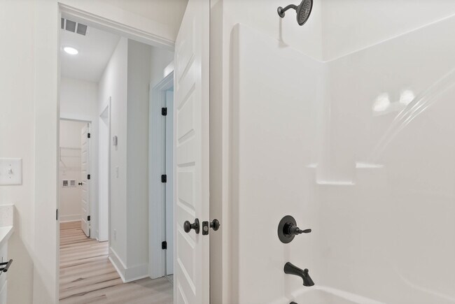 Guest Bathroom_-1.jpg