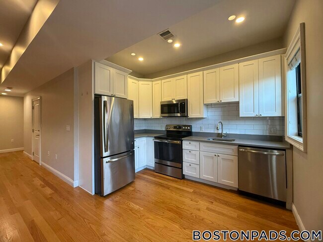 151-153-153 Meridian St unit 2, Boston, MA 02128 - photo 6