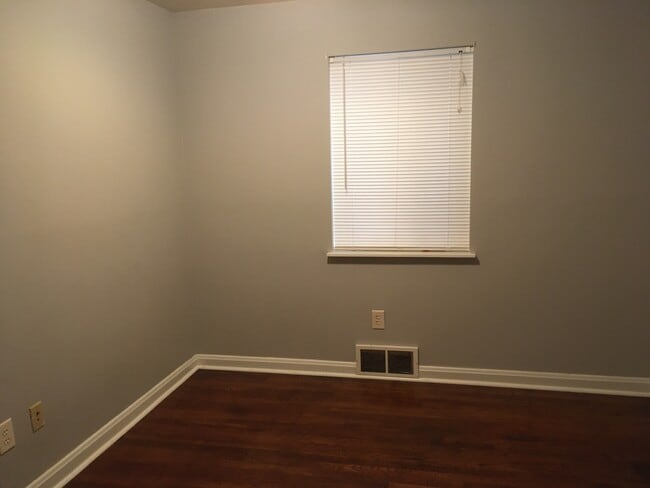 1201 7th St unit 2, Huntington, WV 25701 - photo 7