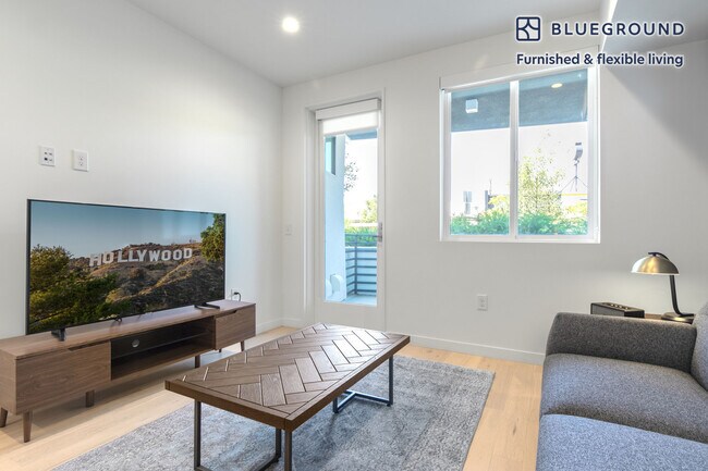 8820 Sepulveda Eastway unit FL1-ID168, Los Angeles, CA 90045 - photo 2