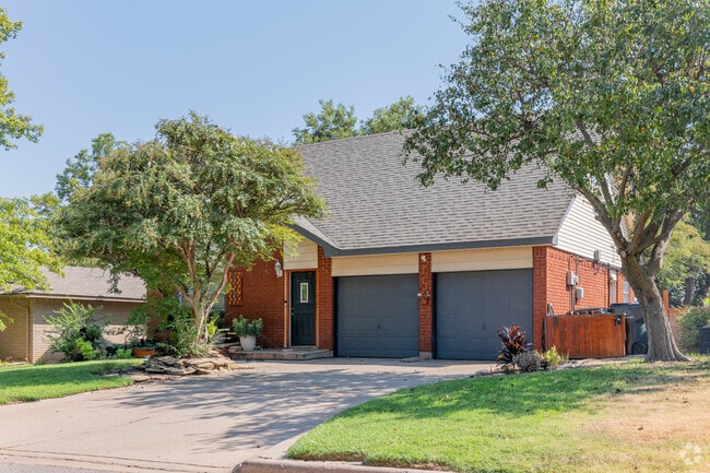 Owners take great pride in maintaining their homes in Crosby Park.