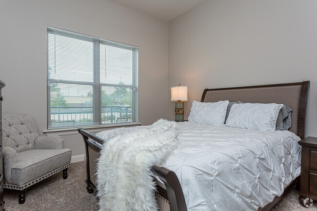 ERDACE APARTMENTS, Lake Charles, LA 70601 - photo 2