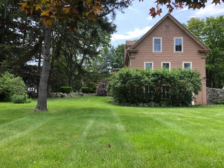43 Mechanic St, Foxborough, MA 02035