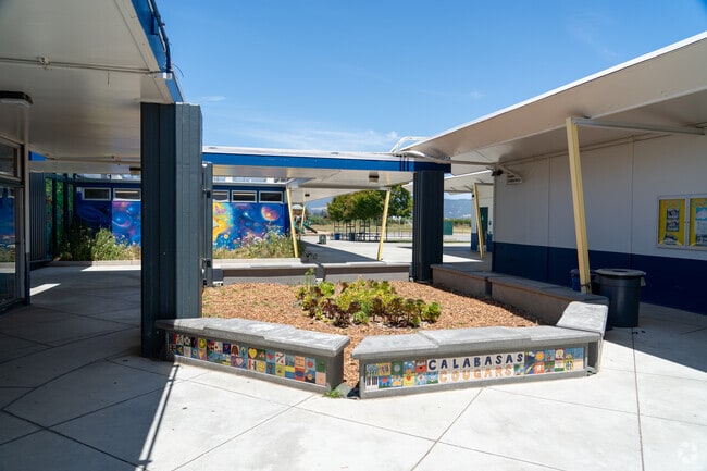 Discover a vibrant educational experience at Calabasas Elementary School.