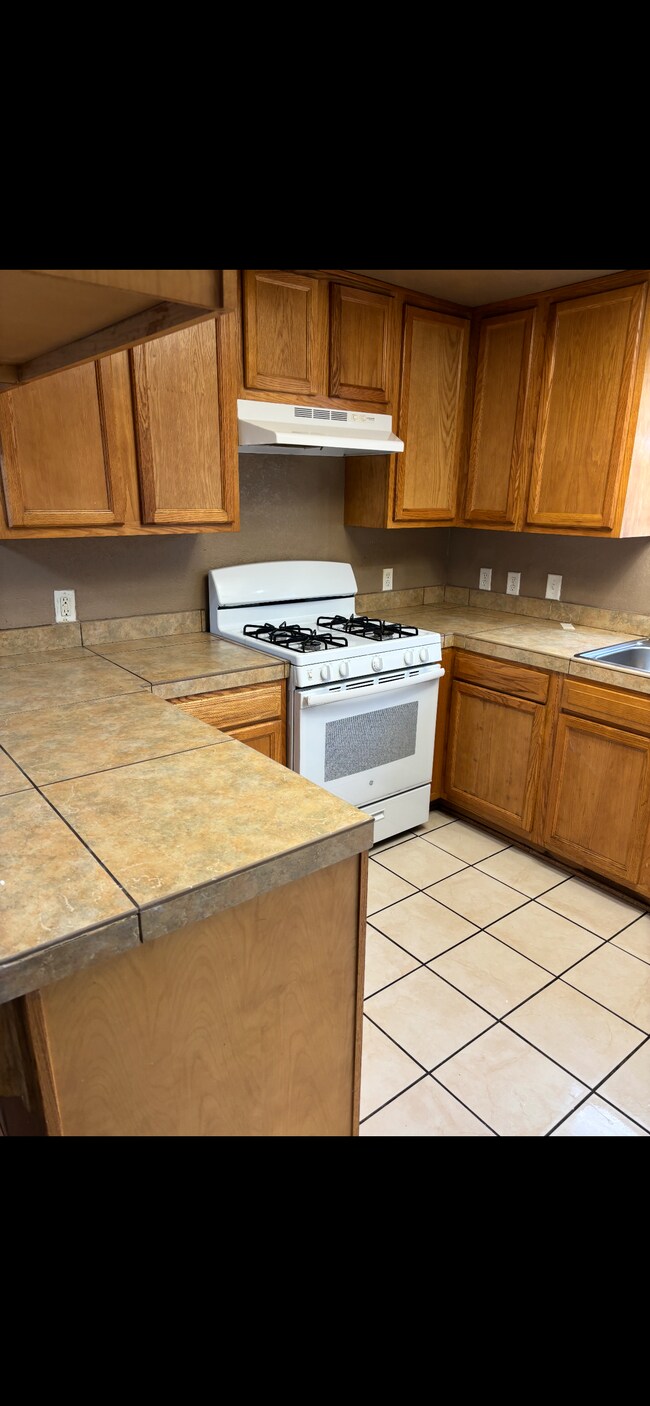 28631 Calle Del Lago unit B, Murrieta, CA 92563 - photo 7