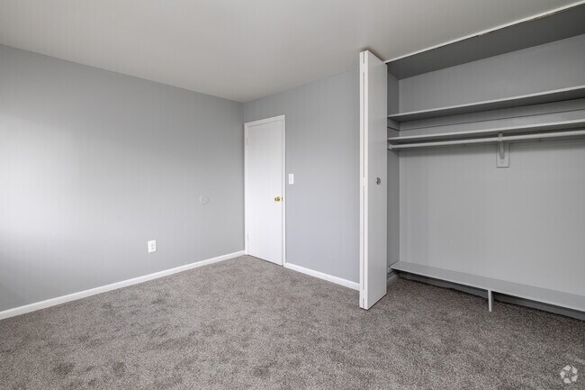 Courtyard Apartments, Baltimore, MD 21239 - photo 7