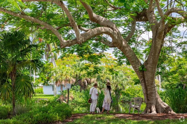 Lake Park residents can take scenic walks around the waterways.