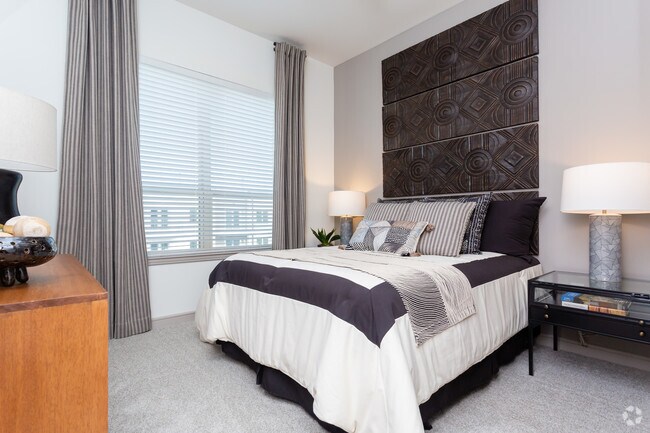 ZZZPromenade at Las Colinas, Irving, TX 75039 - photo 5