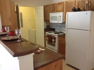 300 E 10th St, Borger, TX 79007