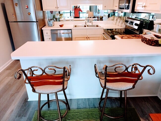 17462 Front Beach Rd unit 58105, Panama City Beach, FL 32413 - photo 3